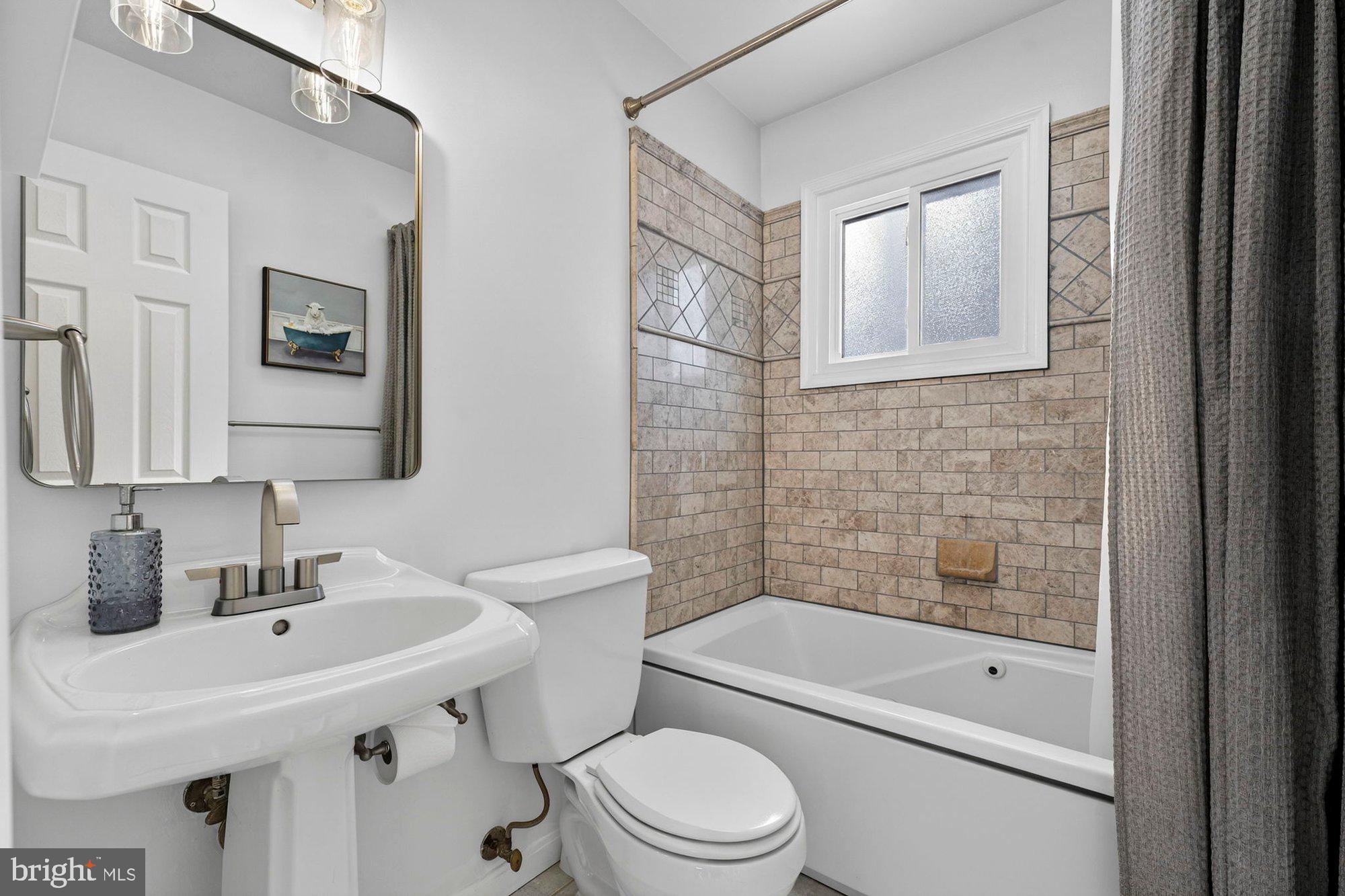 ORANGE HUNT ESTATES - Residential