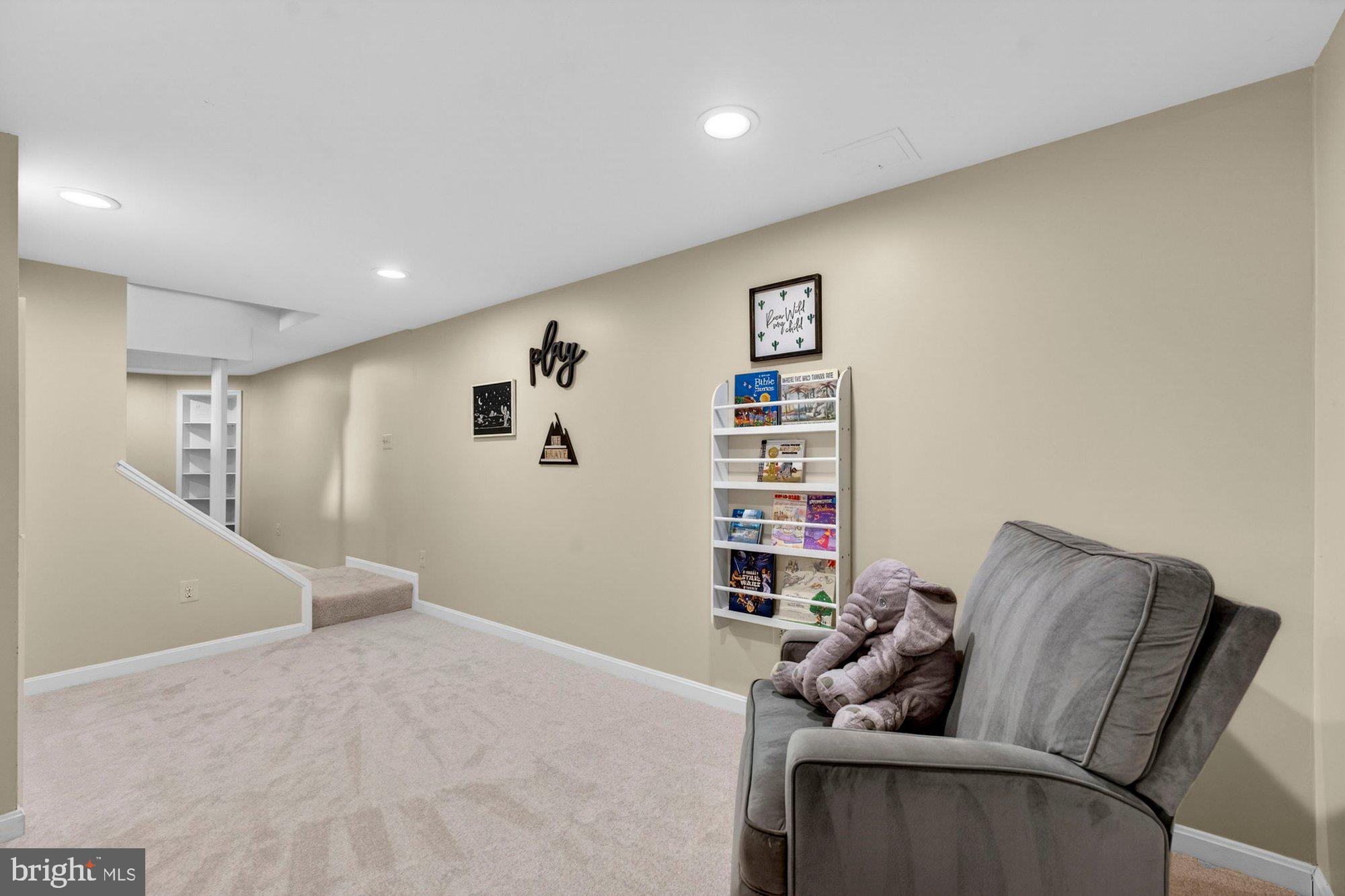 ORANGE HUNT ESTATES - Residential