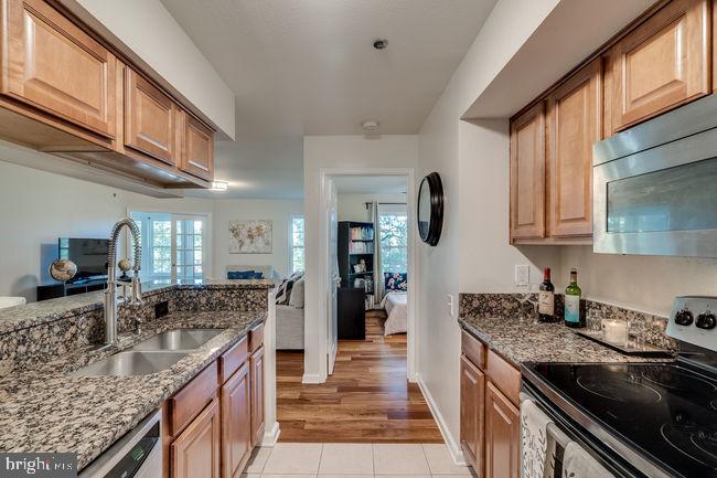 POINTE AT PARK CENTER - Residential Lease