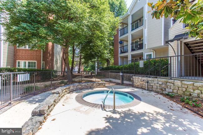 POINTE AT PARK CENTER - Residential Lease