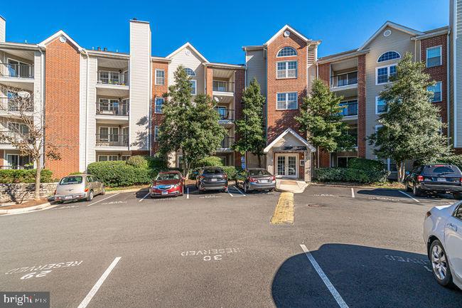 POINTE AT PARK CENTER - Residential Lease