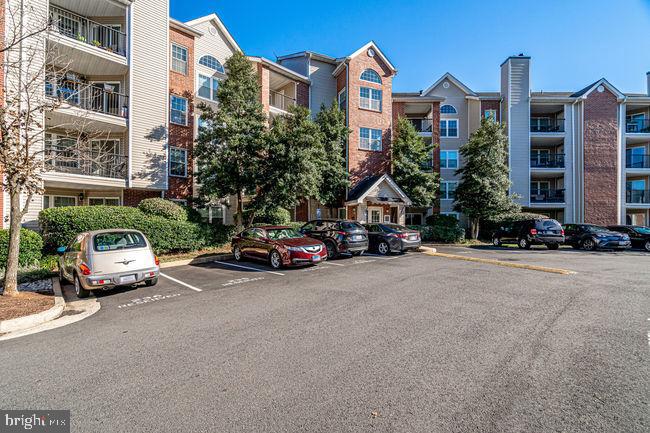 POINTE AT PARK CENTER - Residential Lease