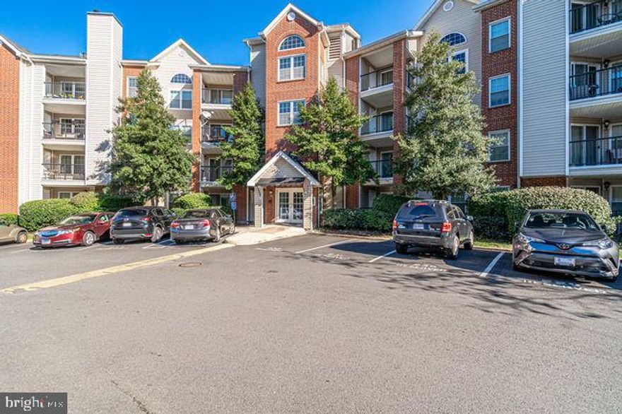 **** Owner is reviewing multiple applications as this time*******This is an excellent opportunity to rent a two-bedroom, two-bath, and den unit at Wyndham Circle. A gated community and a direct shuttle to the metro are a few of the many amenities you will enjoy in this magnificent community.
