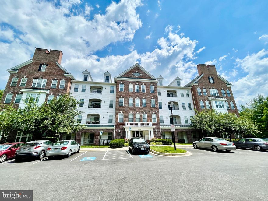 **Check out video tour of the property** Welcome to 5900 Whale Boat Drive Unit 307. Walking into the unit you are greeted with lovely ceramic tile that is transitioned into beautiful hardwoods throughout the living areas and kitchen within the unit. Being a corner unit the unit is flooded with natural lighting. The kitchen has been beautifully updated and has more storage than you could ever need! There are two bedrooms and two bathrooms within the unit including the custom built-in bunk beds to sleep 4 and make a wonderful entertainment area. This gorgeous condominium is just steps away from all that Clarksville has to offer as well. From walking paths to shops, grocery stores, restaurants, gyms, and so much more! This home is surely one you don't want to miss out on. Call us or your favorite realtor to schedule a private showing today!