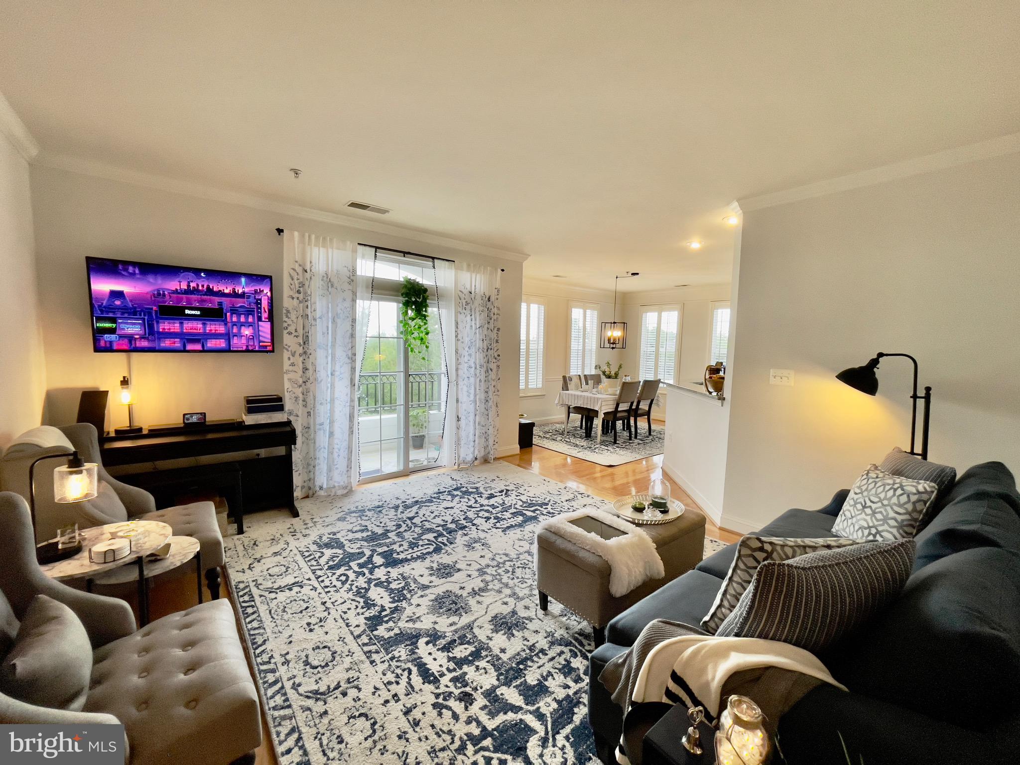 RIVER HILL - Residential