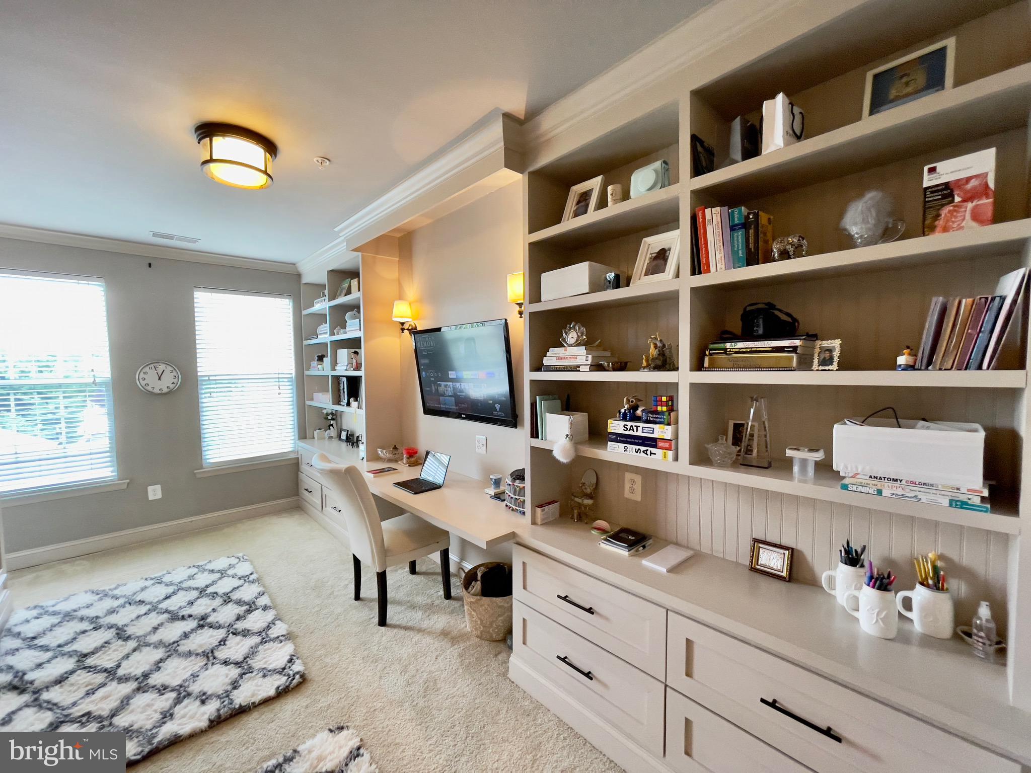 RIVER HILL - Residential