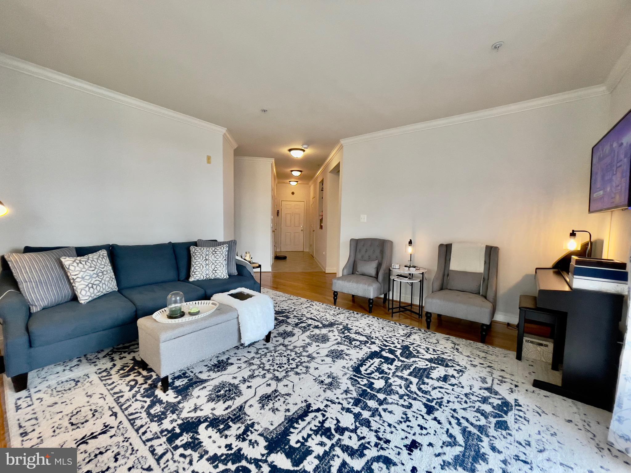 RIVER HILL - Residential