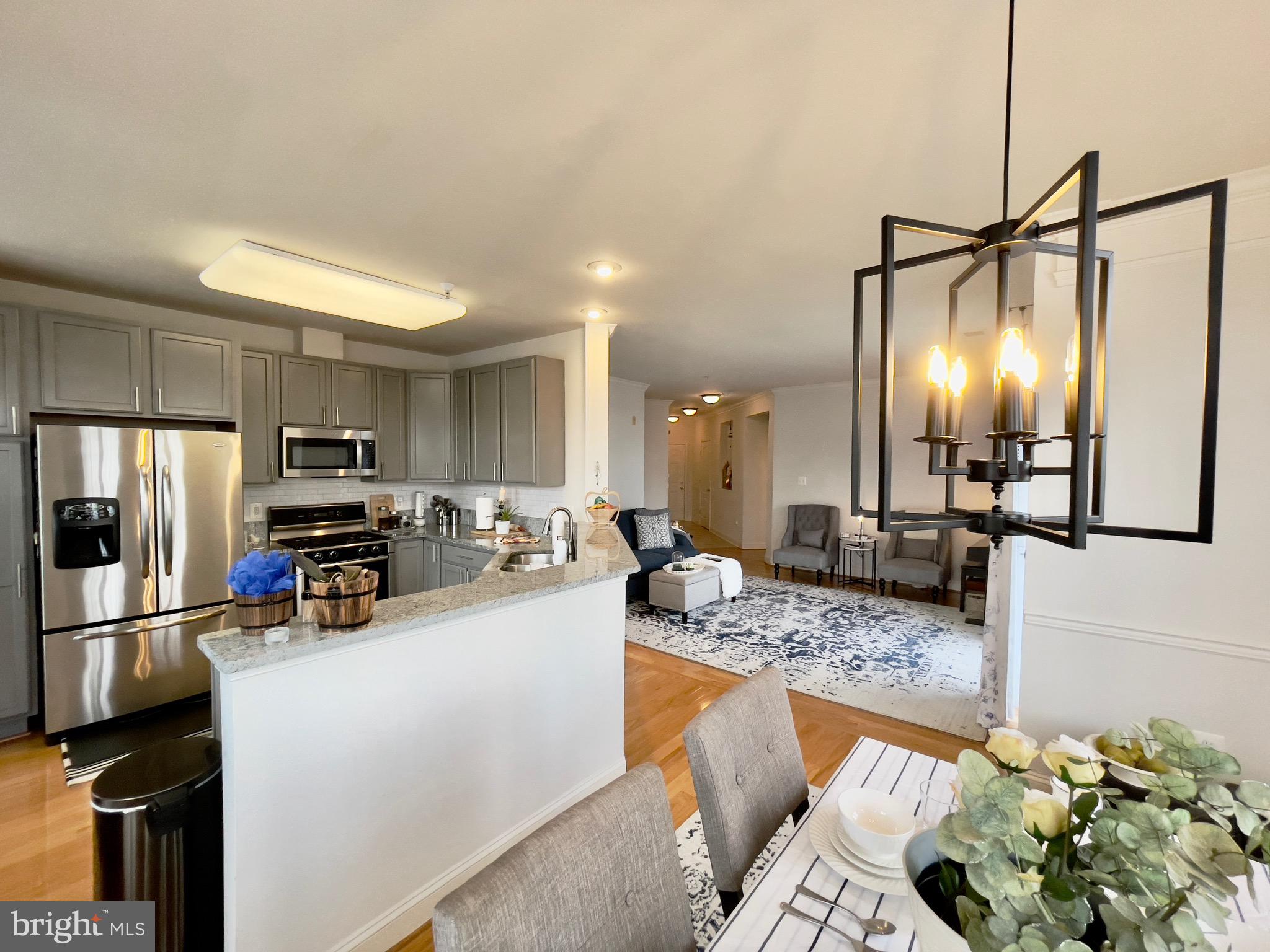 RIVER HILL - Residential