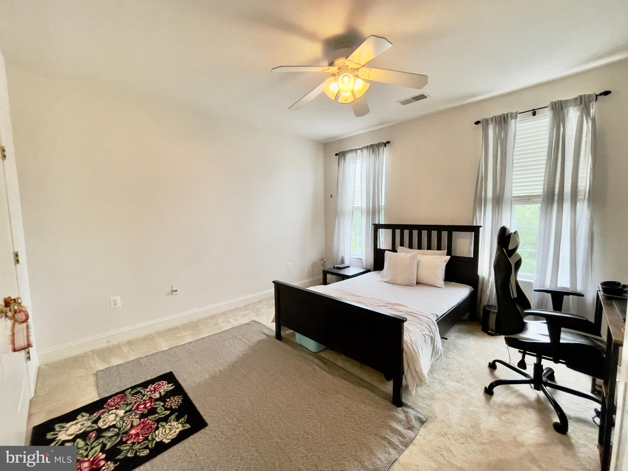 RIVER HILL - Residential