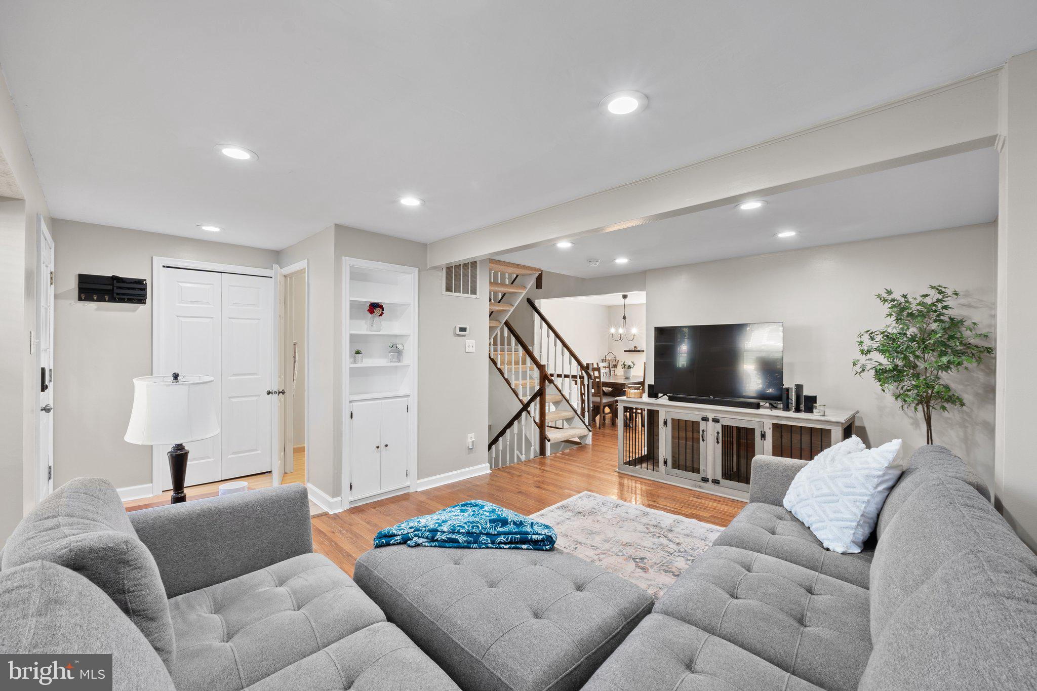 1568 POPLAR GROVE DRIVE