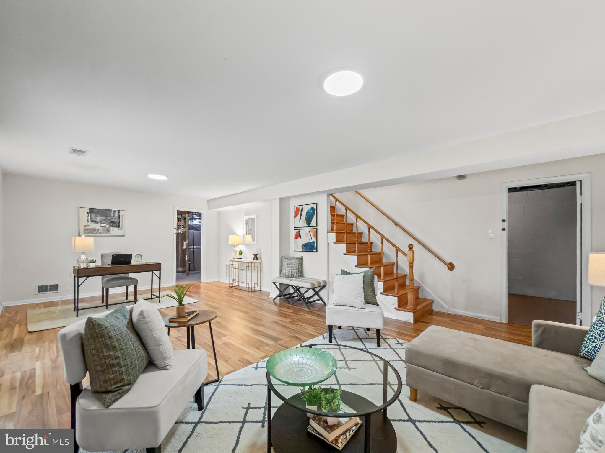 REGENCY ESTATES - Residential