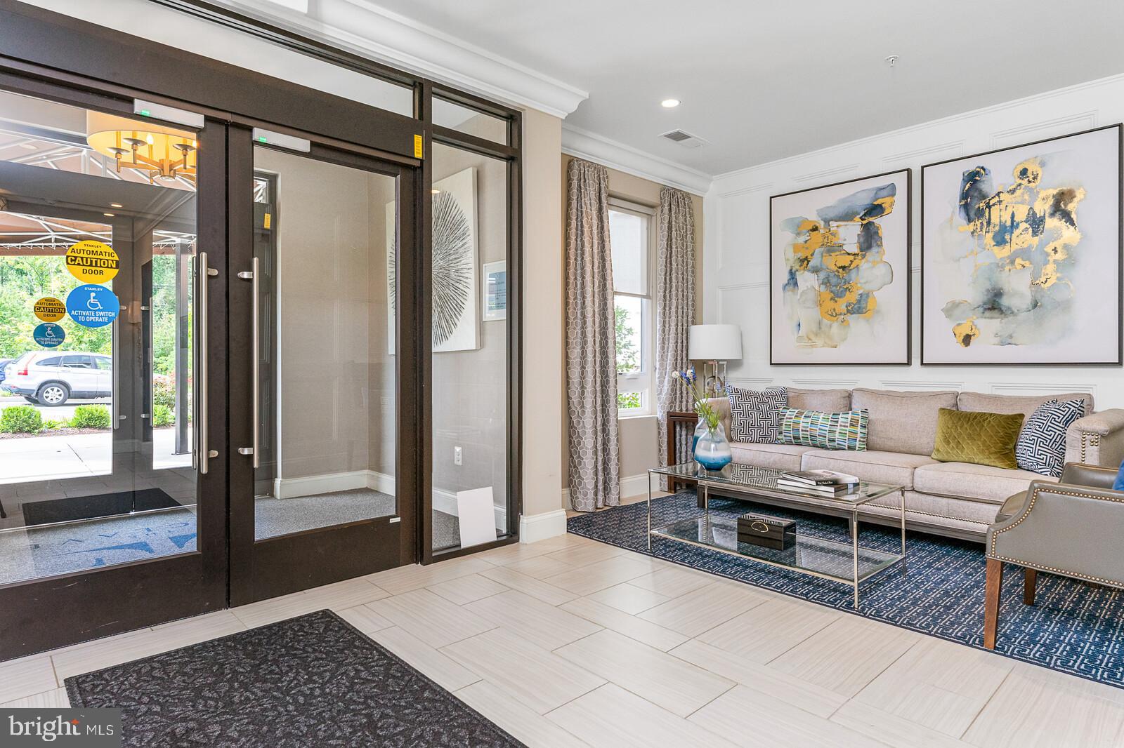 THE ENCLAVE - Residential