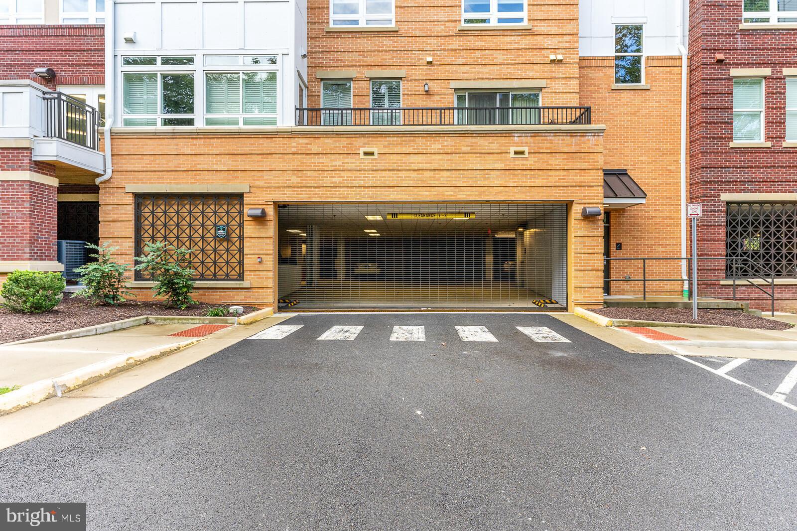 THE ENCLAVE - Residential