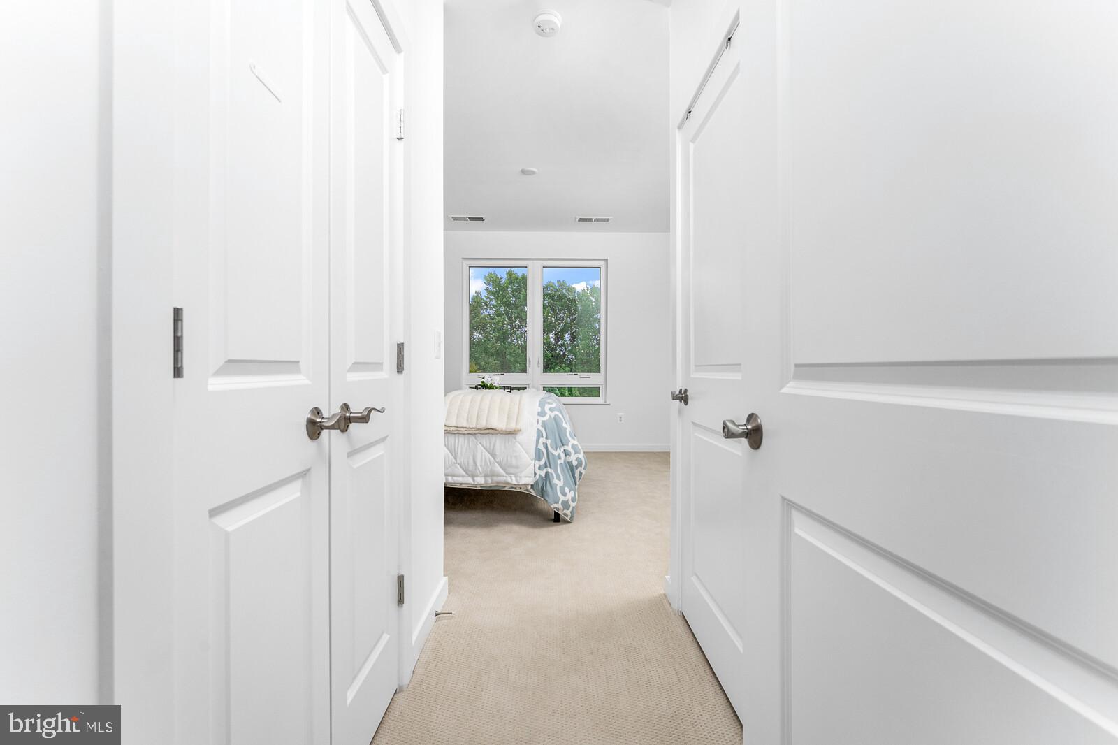 THE ENCLAVE - Residential