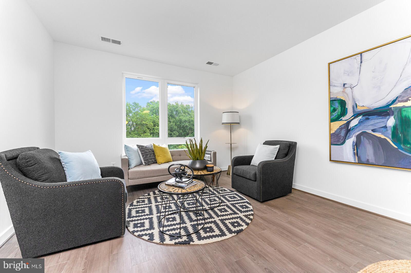 THE ENCLAVE - Residential