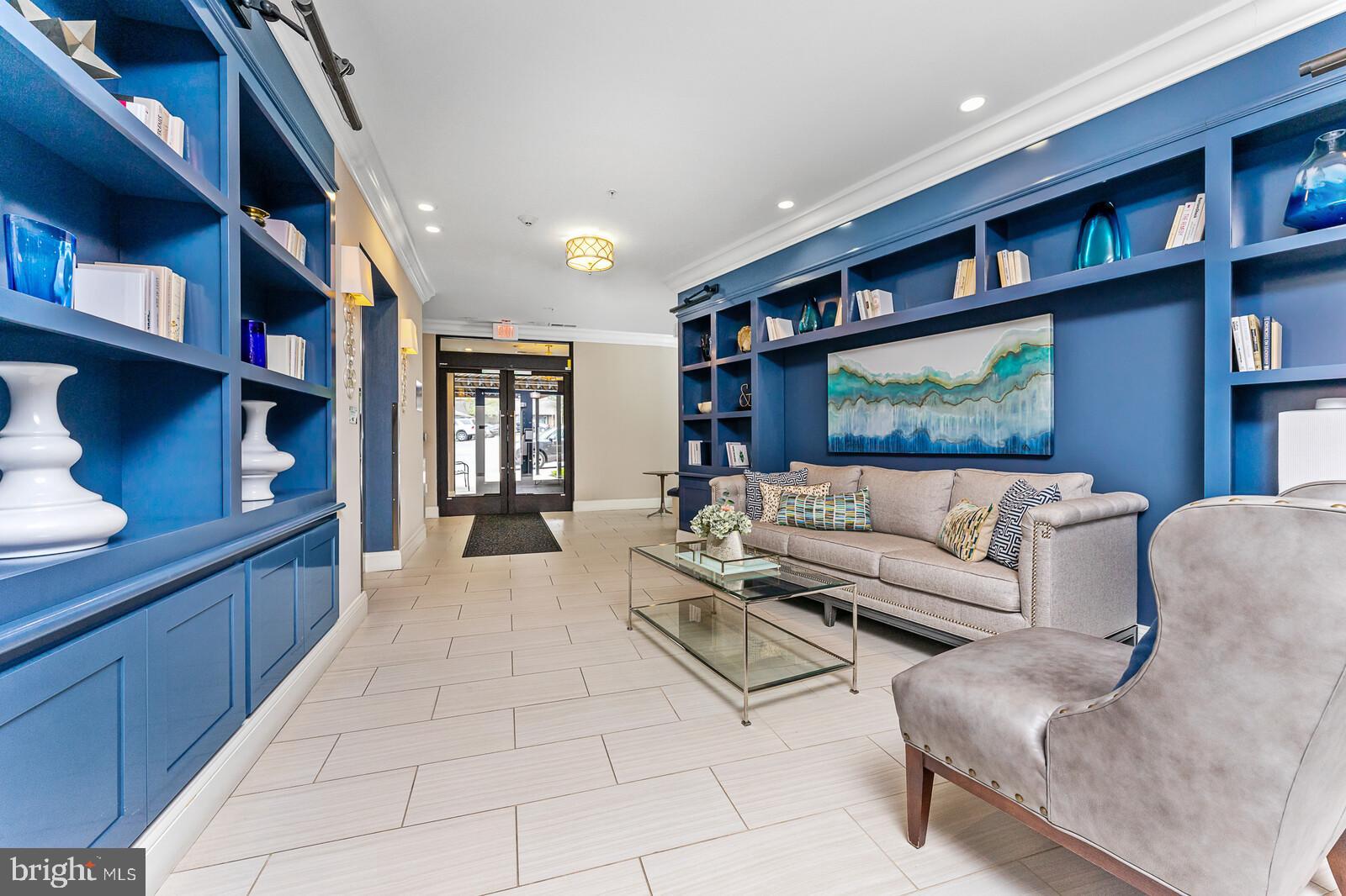 THE ENCLAVE - Residential