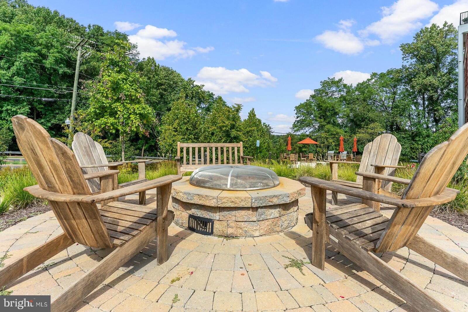 THE ENCLAVE - Residential