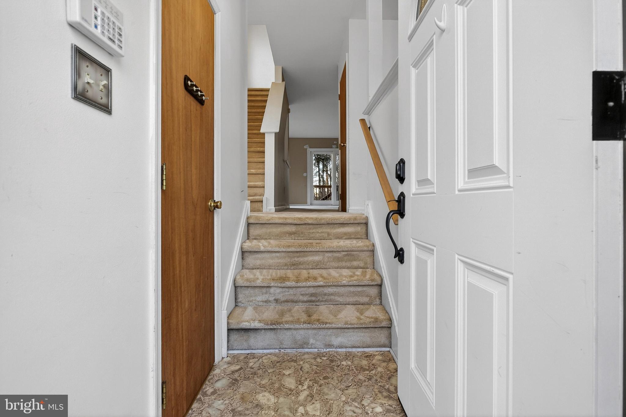 335 VICTORIA BOULEVARD