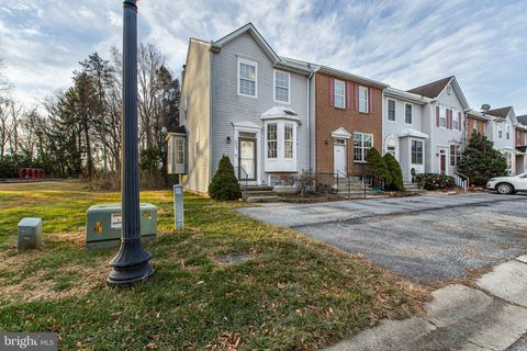 335 VICTORIA BOULEVARD NEWARK DE 19702