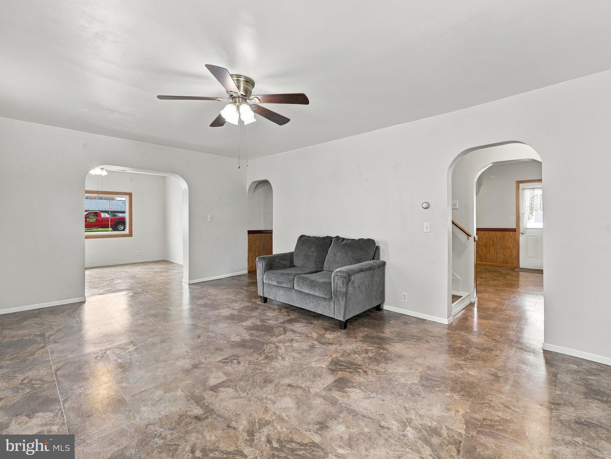 29 N JEFFERSON STREET