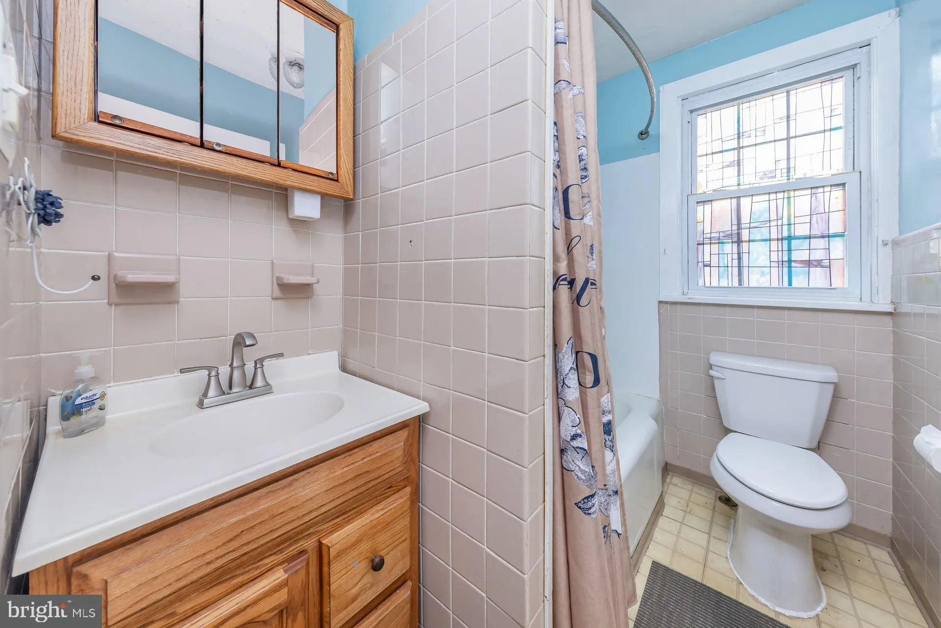 Paulsboro, New Jersey 08066, United States, 3 Bedrooms Bedrooms, ,1 BathroomBathrooms,Residential,Active,247816