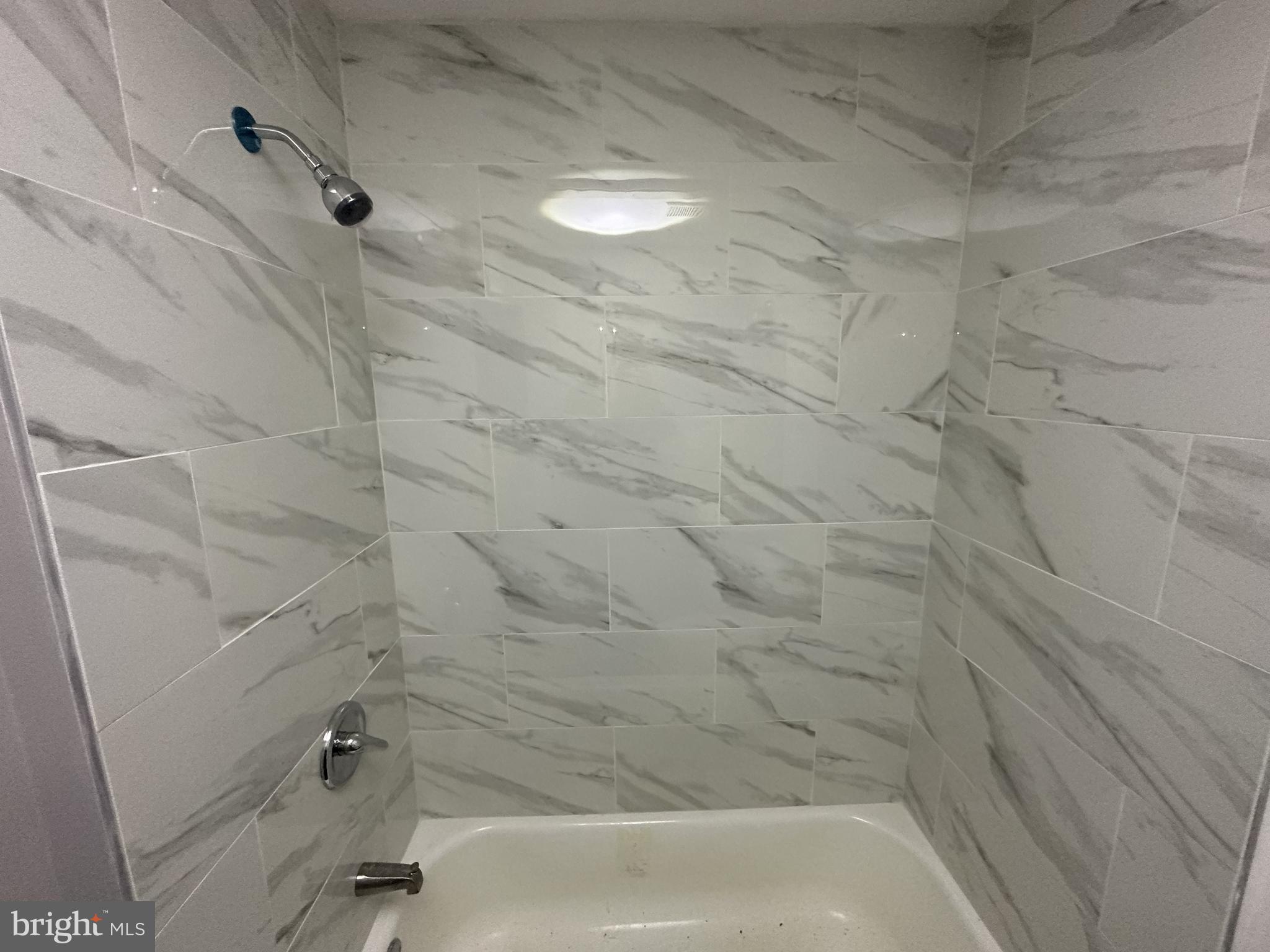 MONDAWMIN - Residential