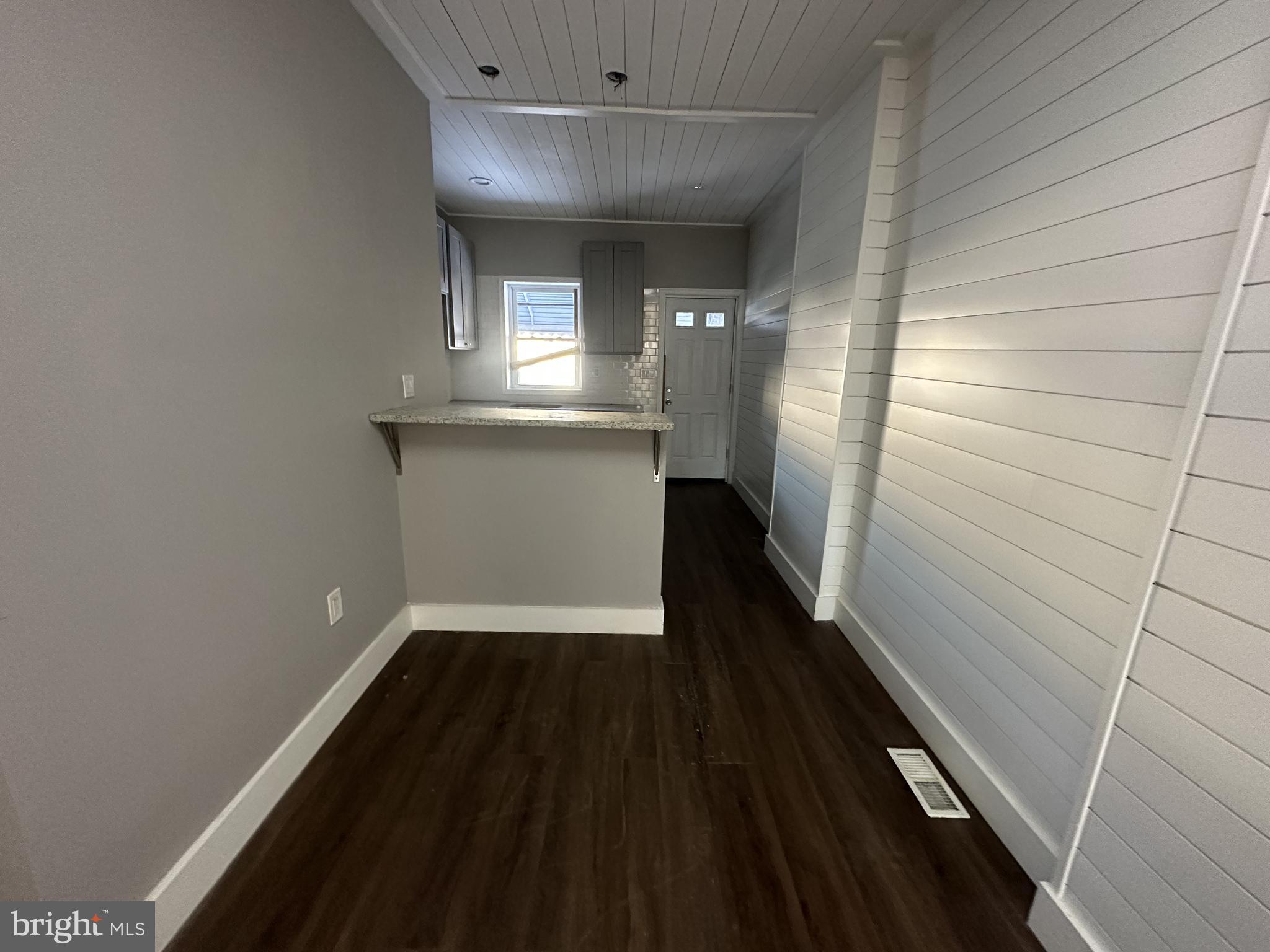 MONDAWMIN - Residential