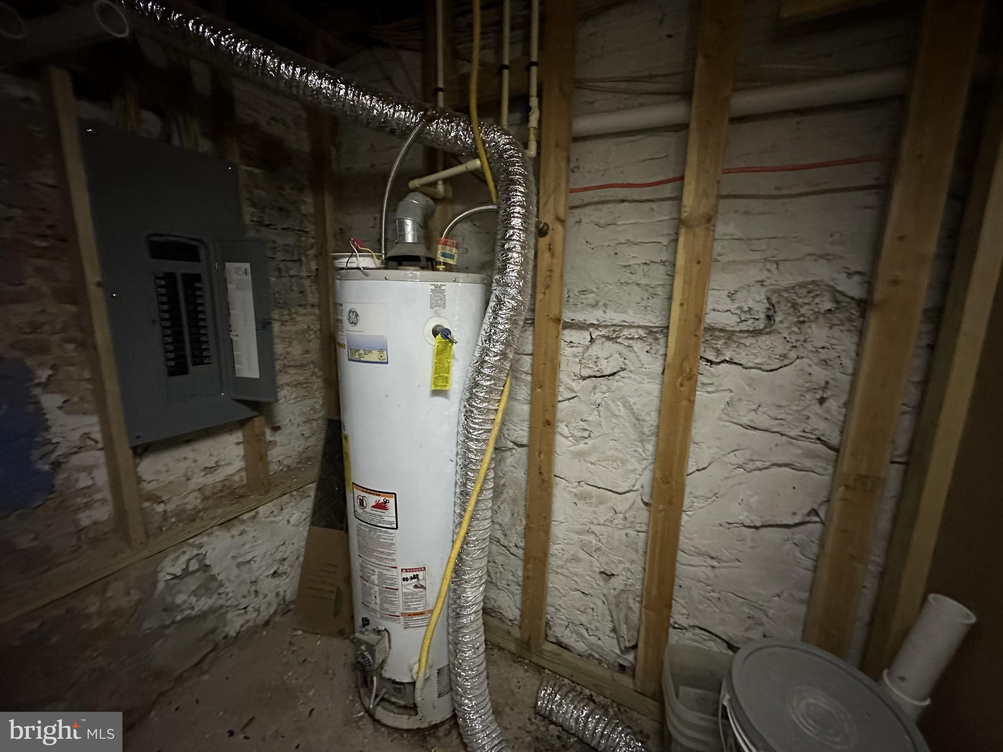 MONDAWMIN - Residential