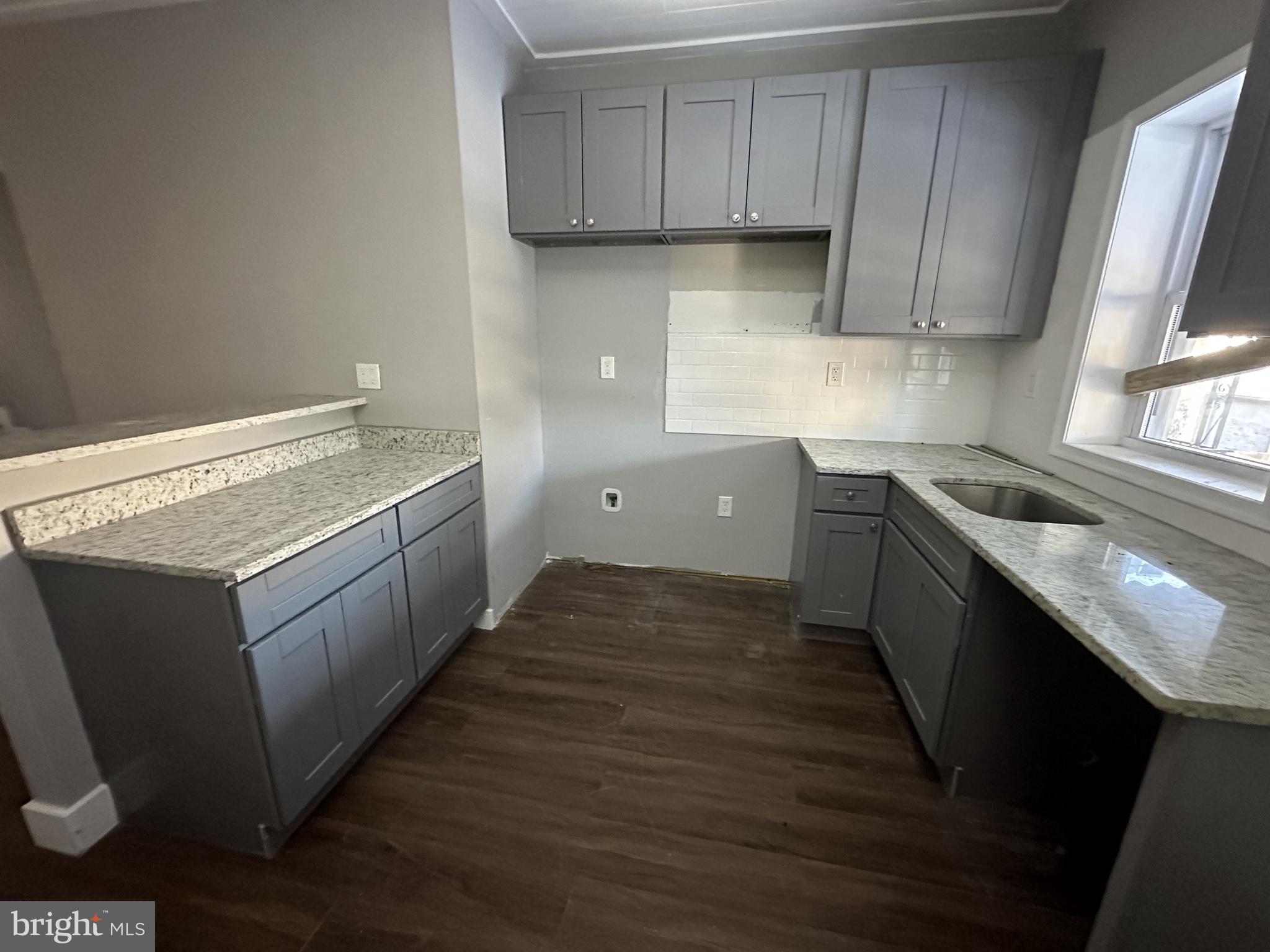 MONDAWMIN - Residential