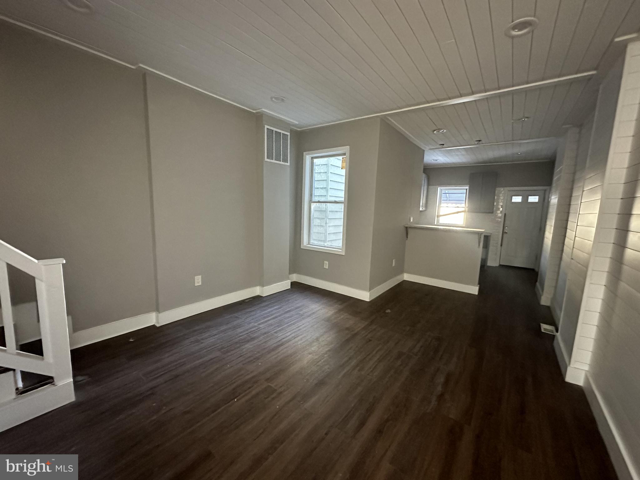 2113 N PULASKI STREET