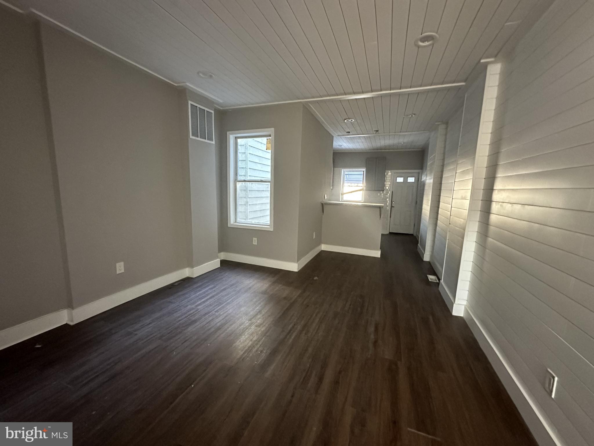 2113 N PULASKI STREET