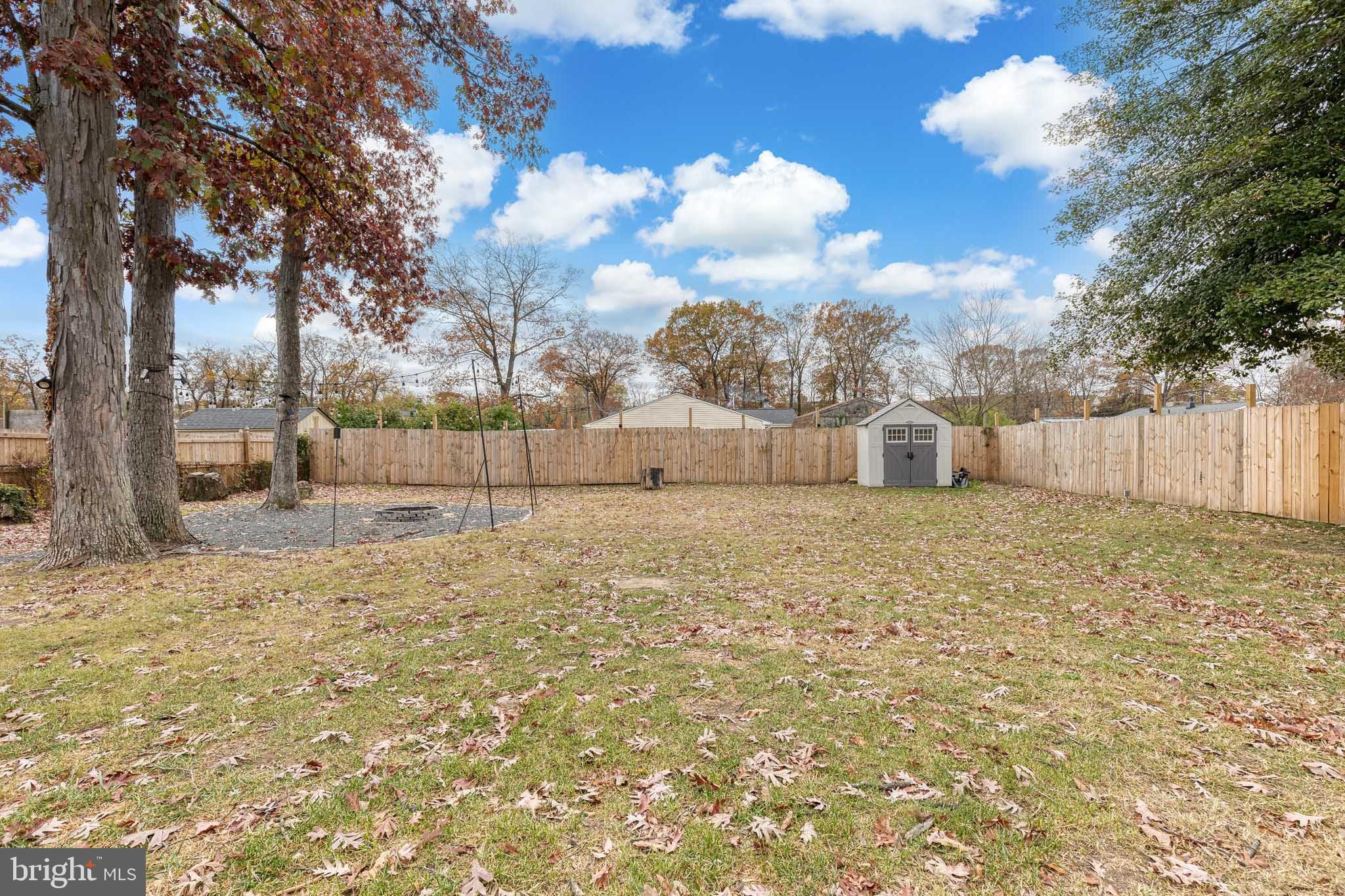 SOMERSET - Residential