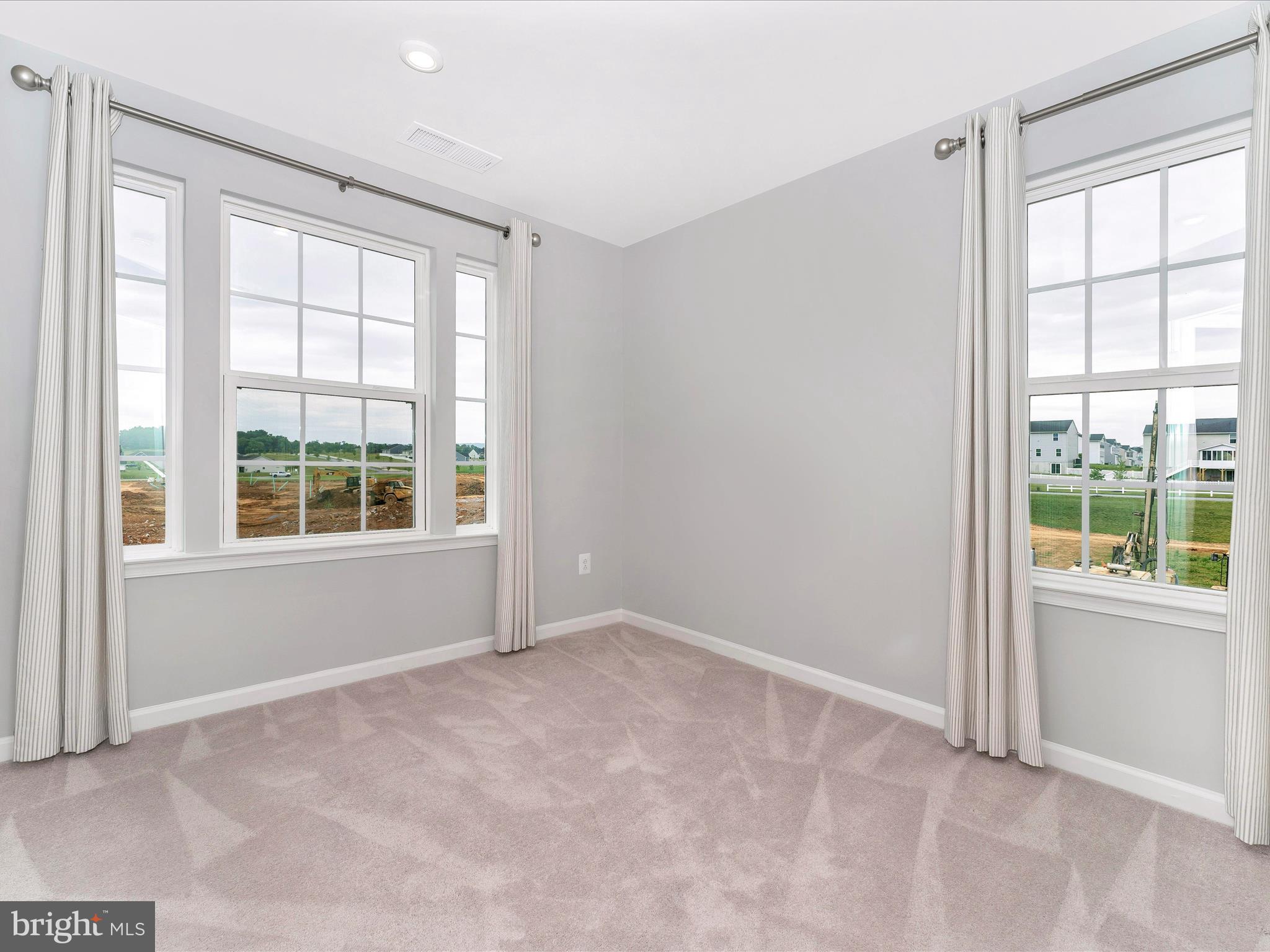 CARDINAL POINTE - Residential