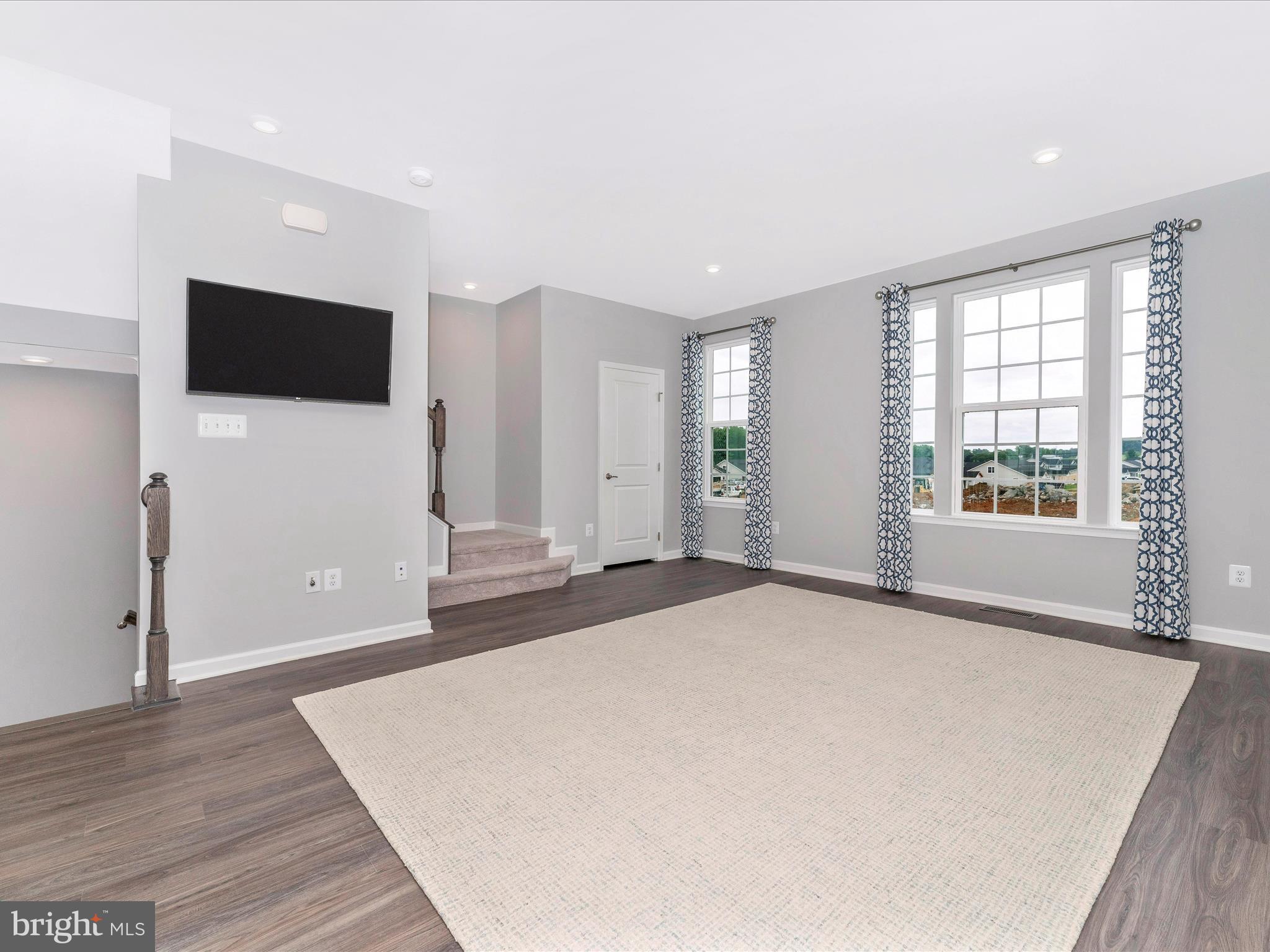 CARDINAL POINTE - Residential