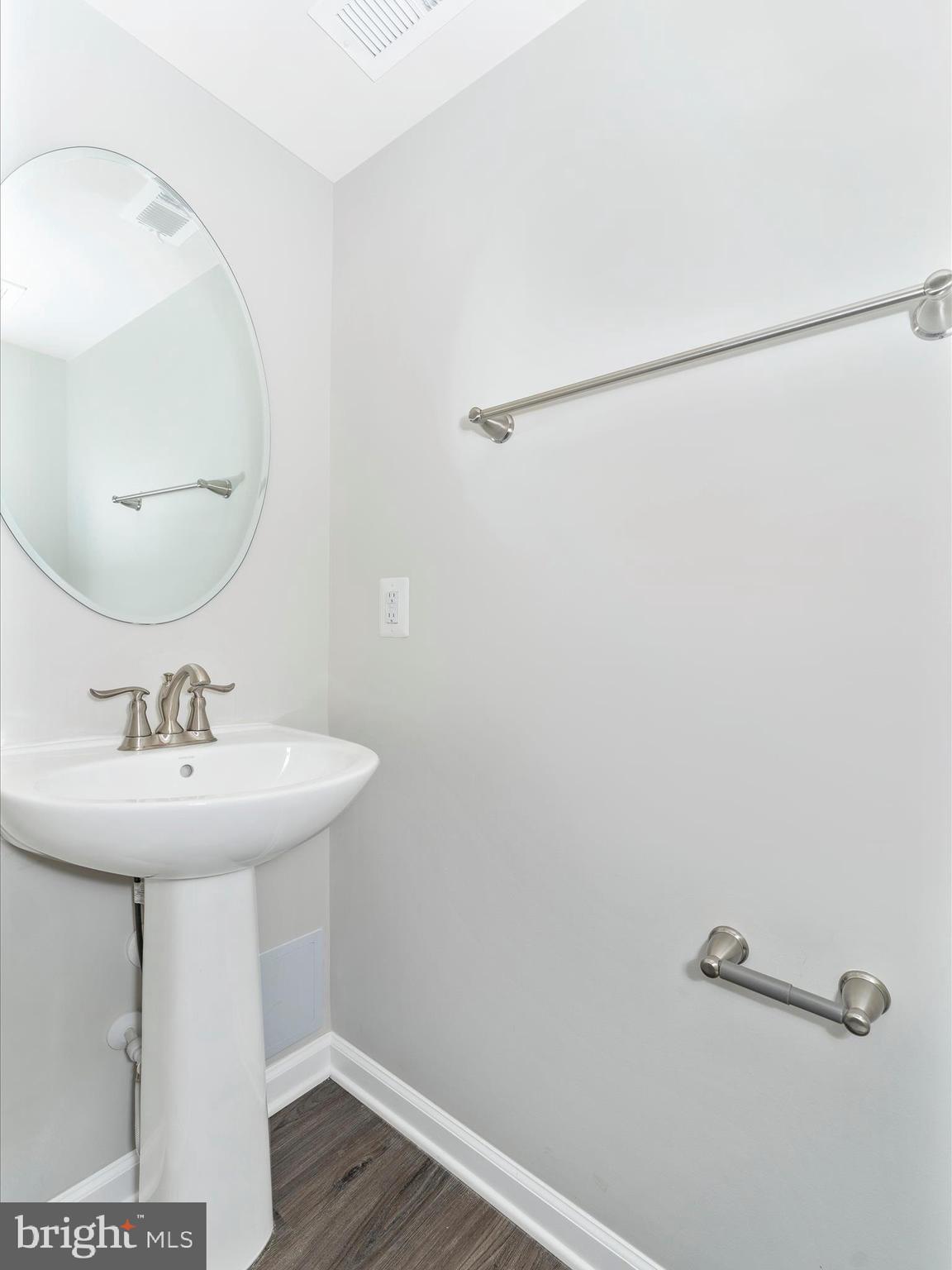 CARDINAL POINTE - Residential