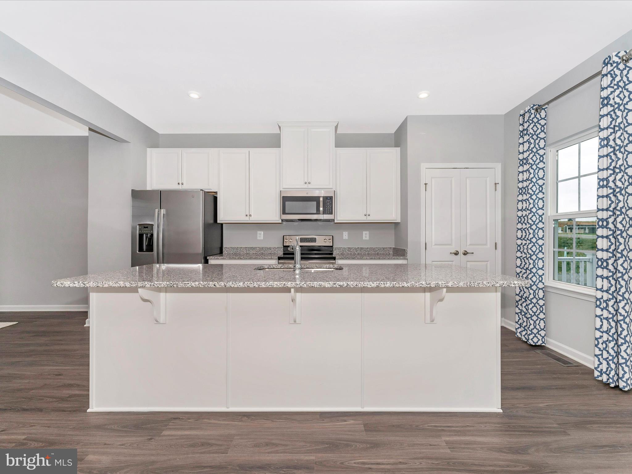 CARDINAL POINTE - Residential