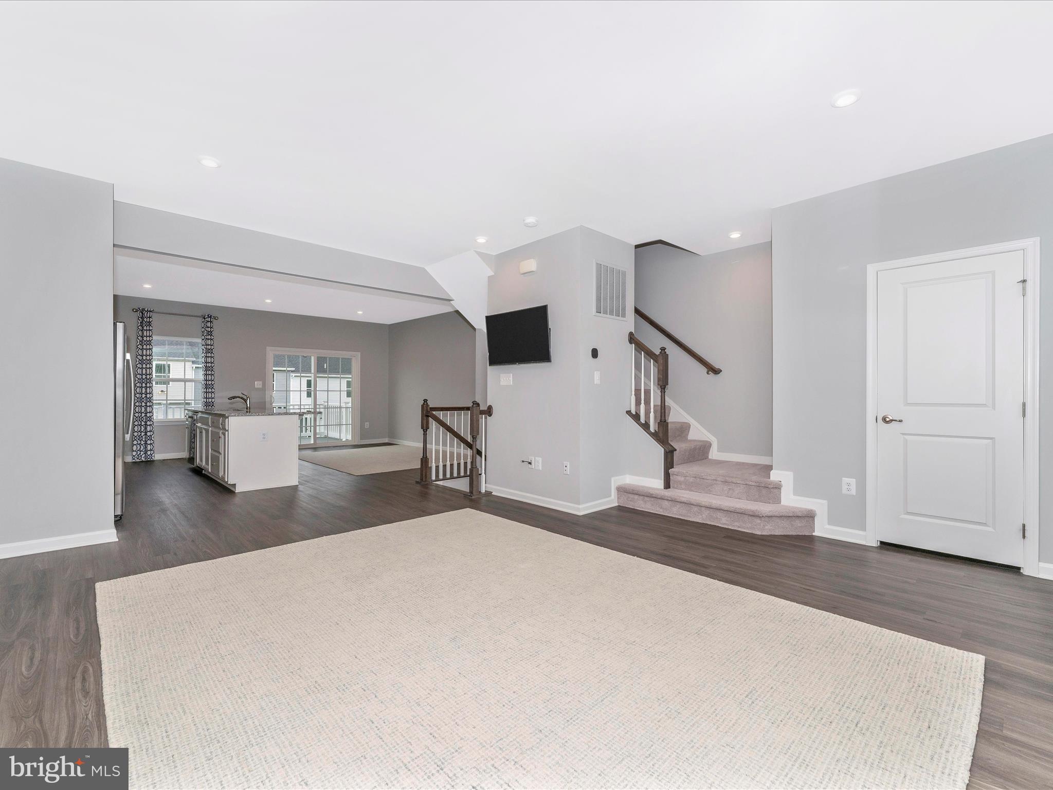 CARDINAL POINTE - Residential