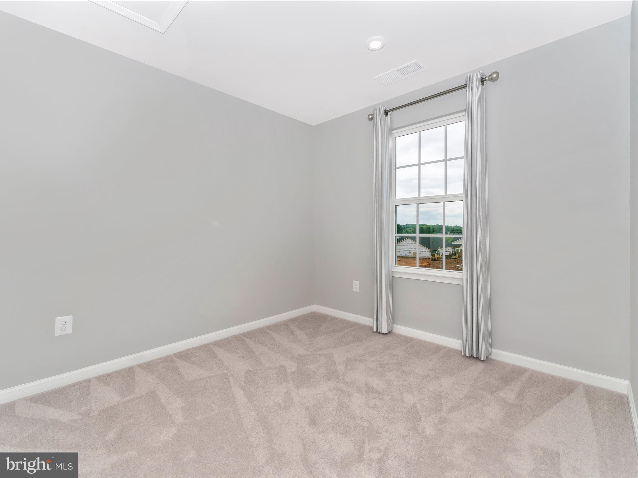 CARDINAL POINTE - Residential