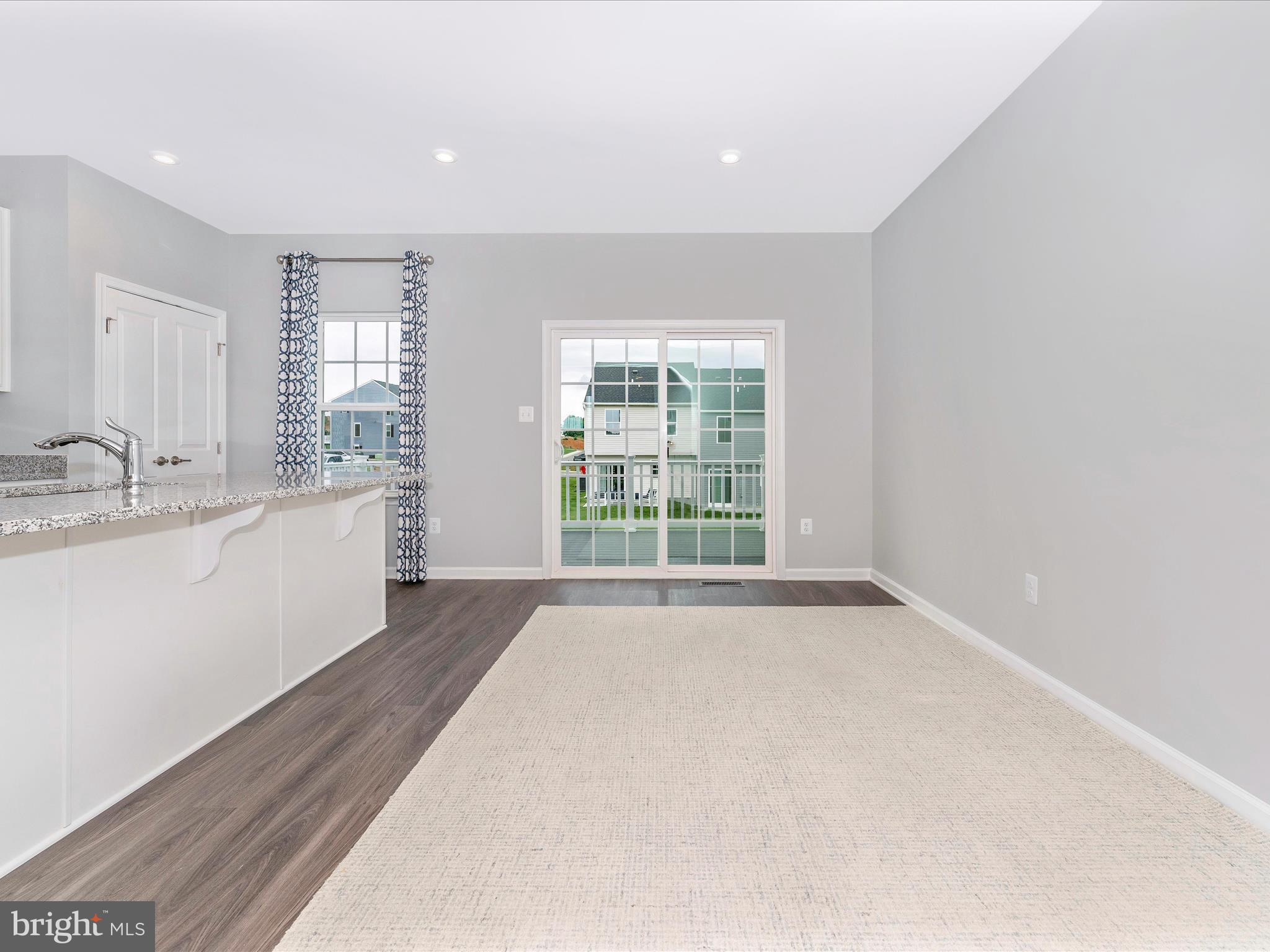 CARDINAL POINTE - Residential