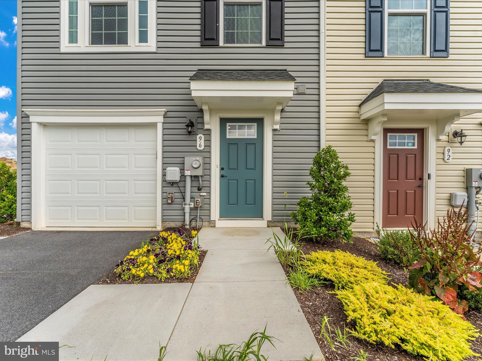 CARDINAL POINTE - Residential