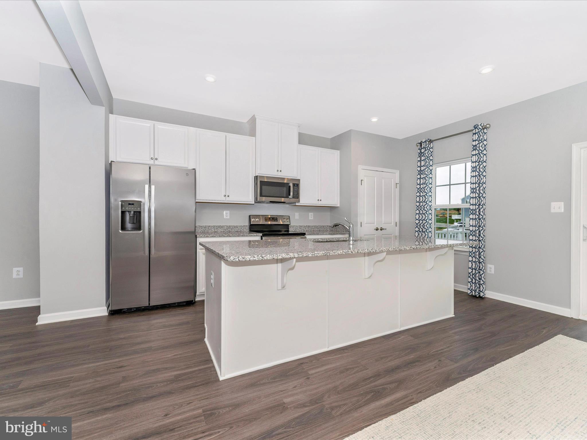 CARDINAL POINTE - Residential