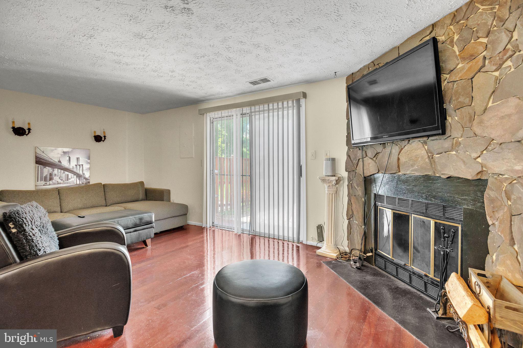 MARLBOROUGH TOWNE - Residential