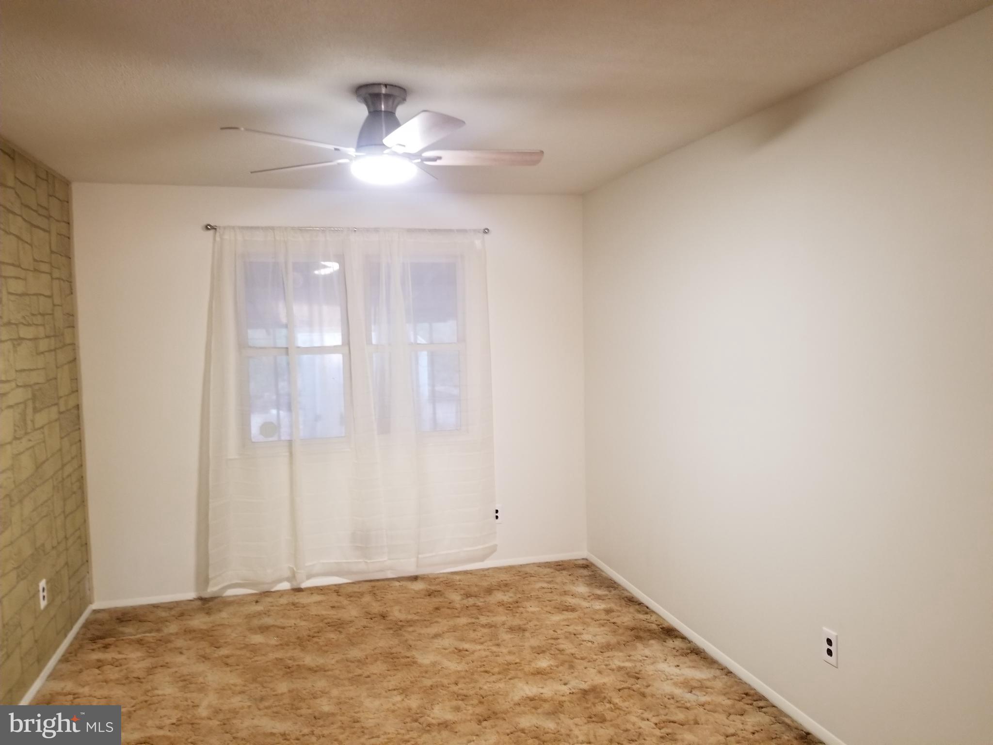 HOLLAND HILL - Residential