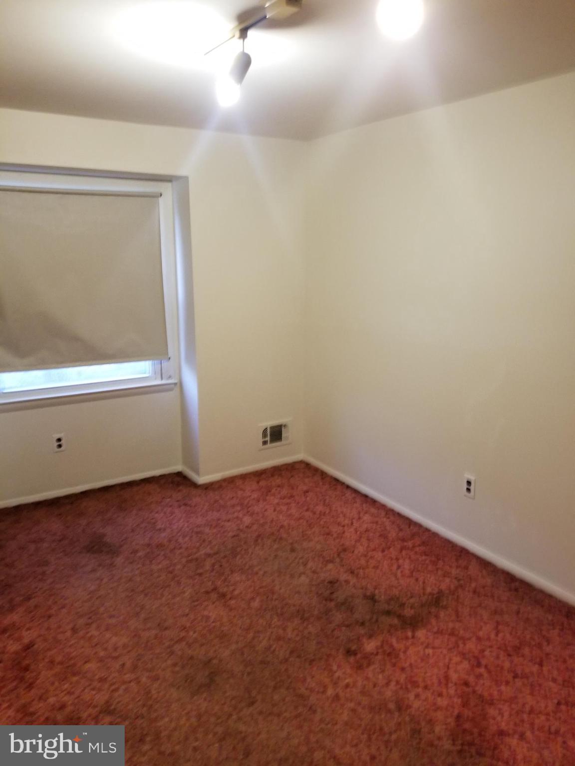 HOLLAND HILL - Residential