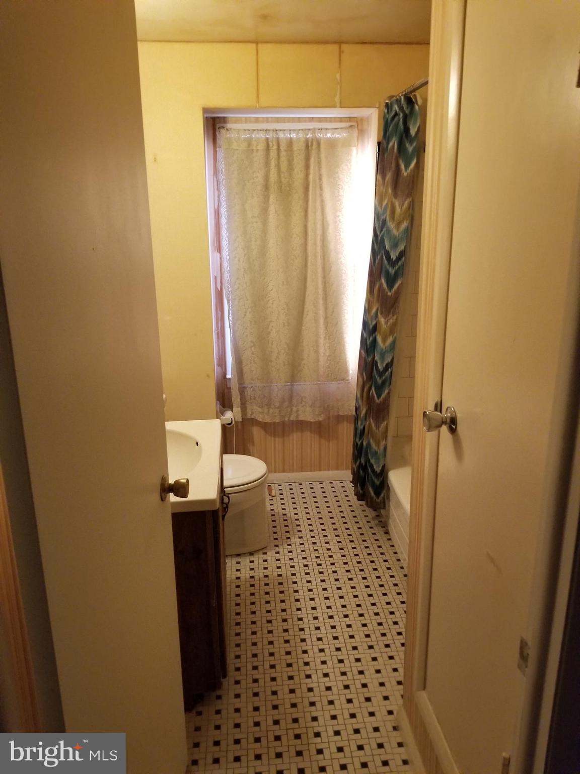 HOLLAND HILL - Residential