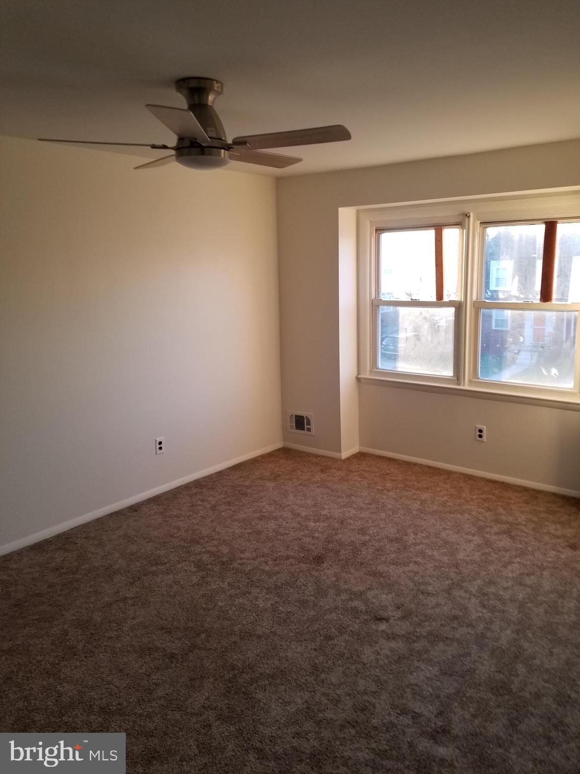 HOLLAND HILL - Residential