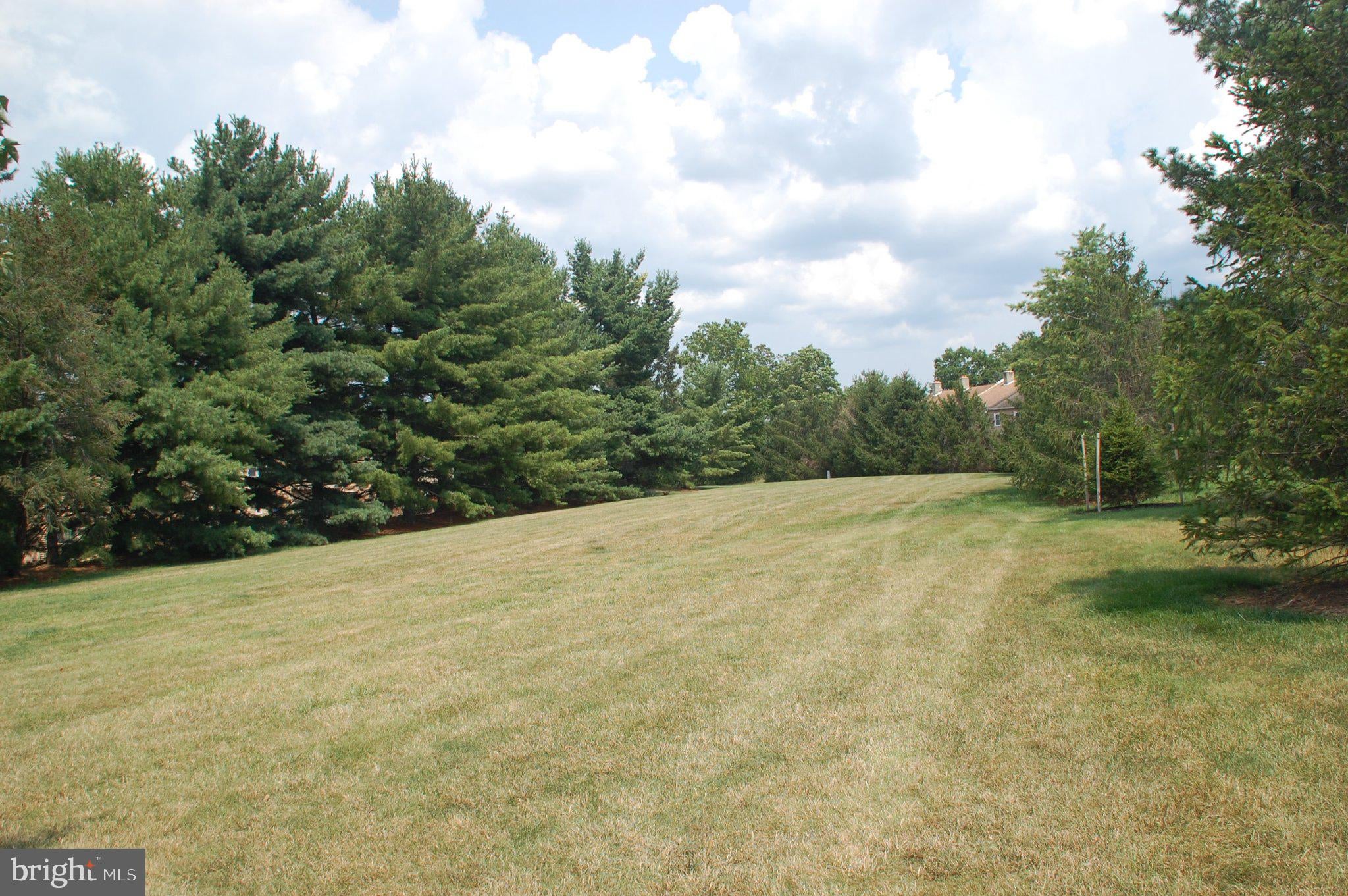 3912 GATEHOUSE LANE