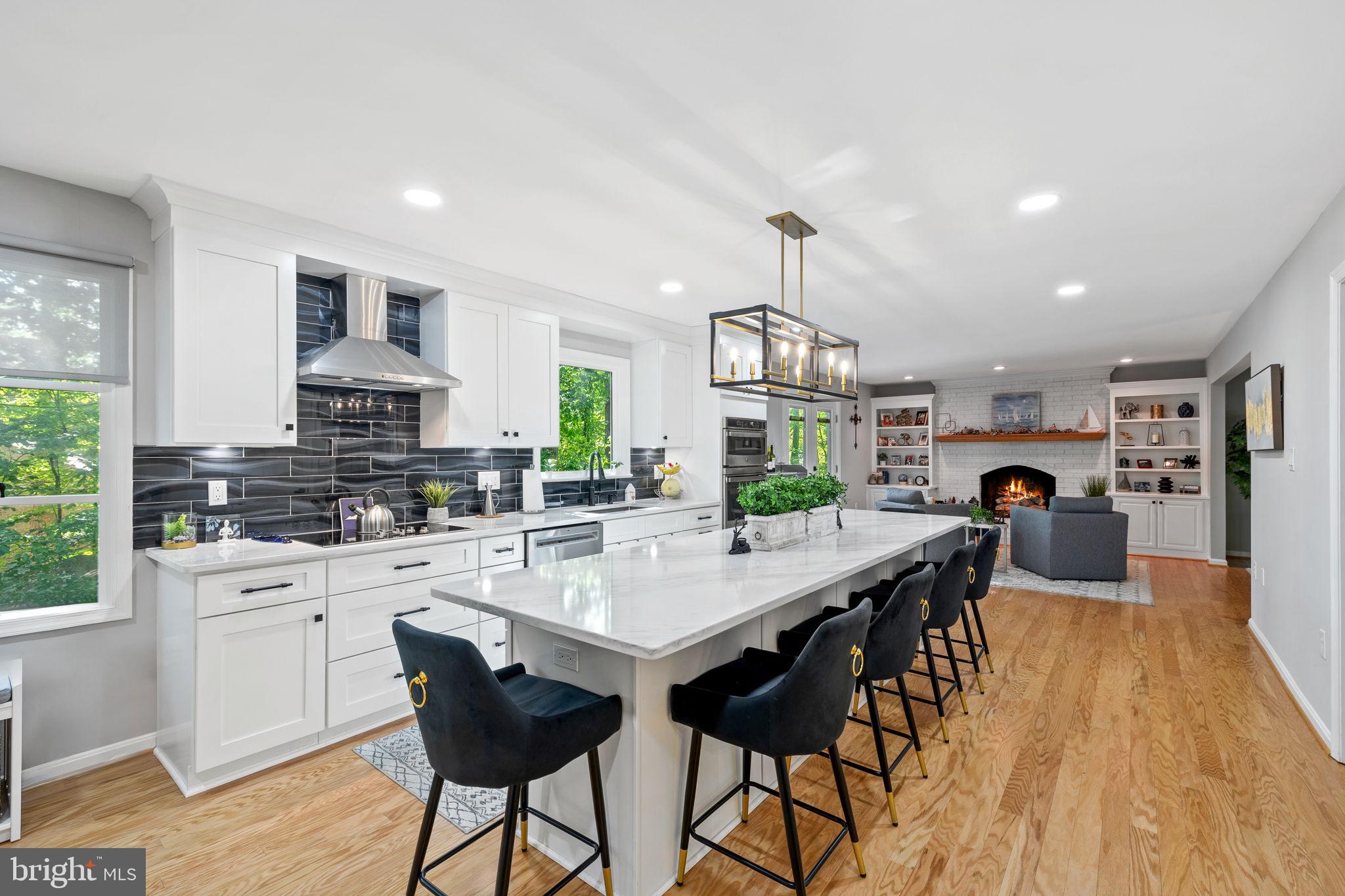 LAKE MONTCLAIR - Residential