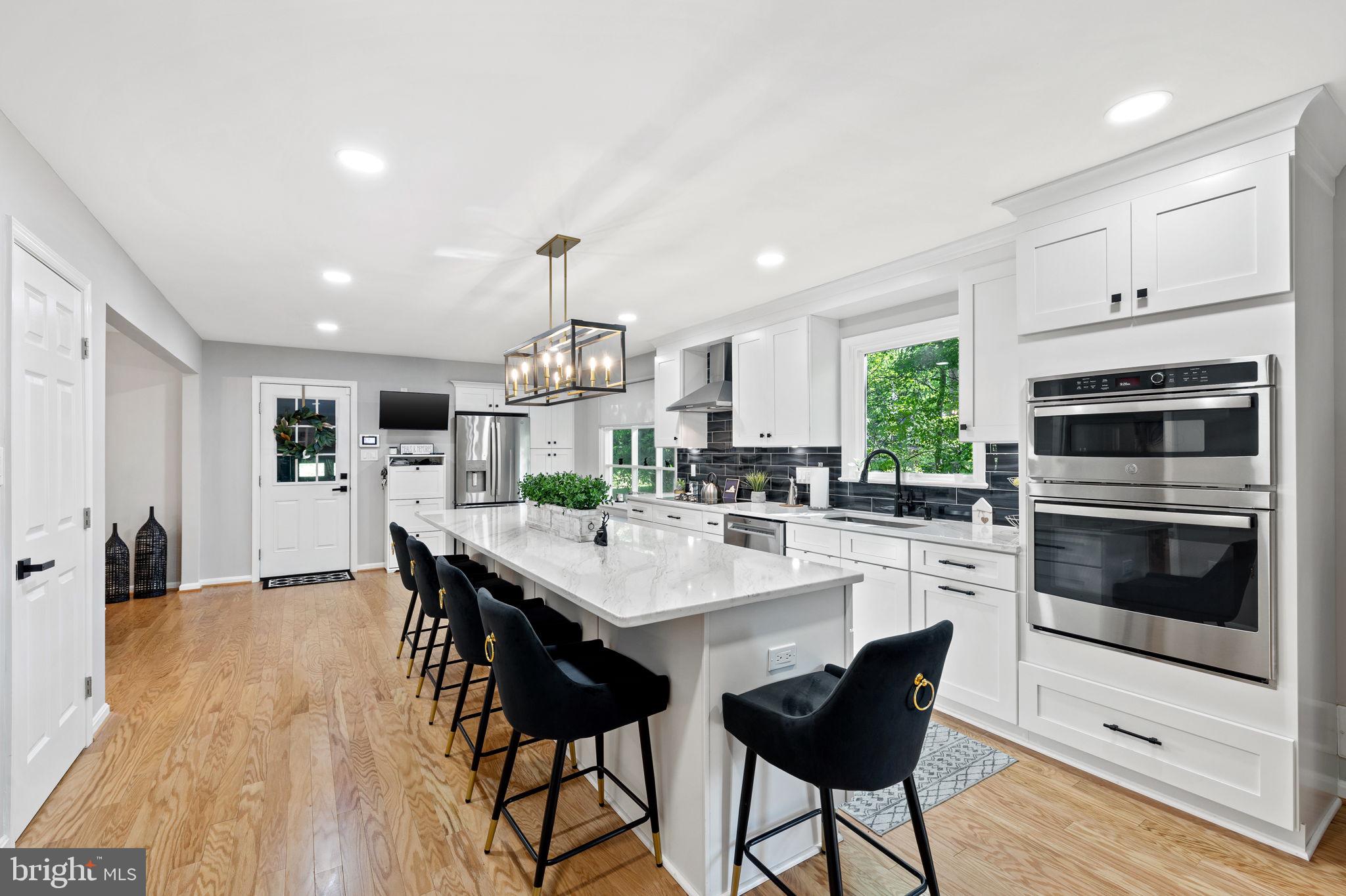 LAKE MONTCLAIR - Residential