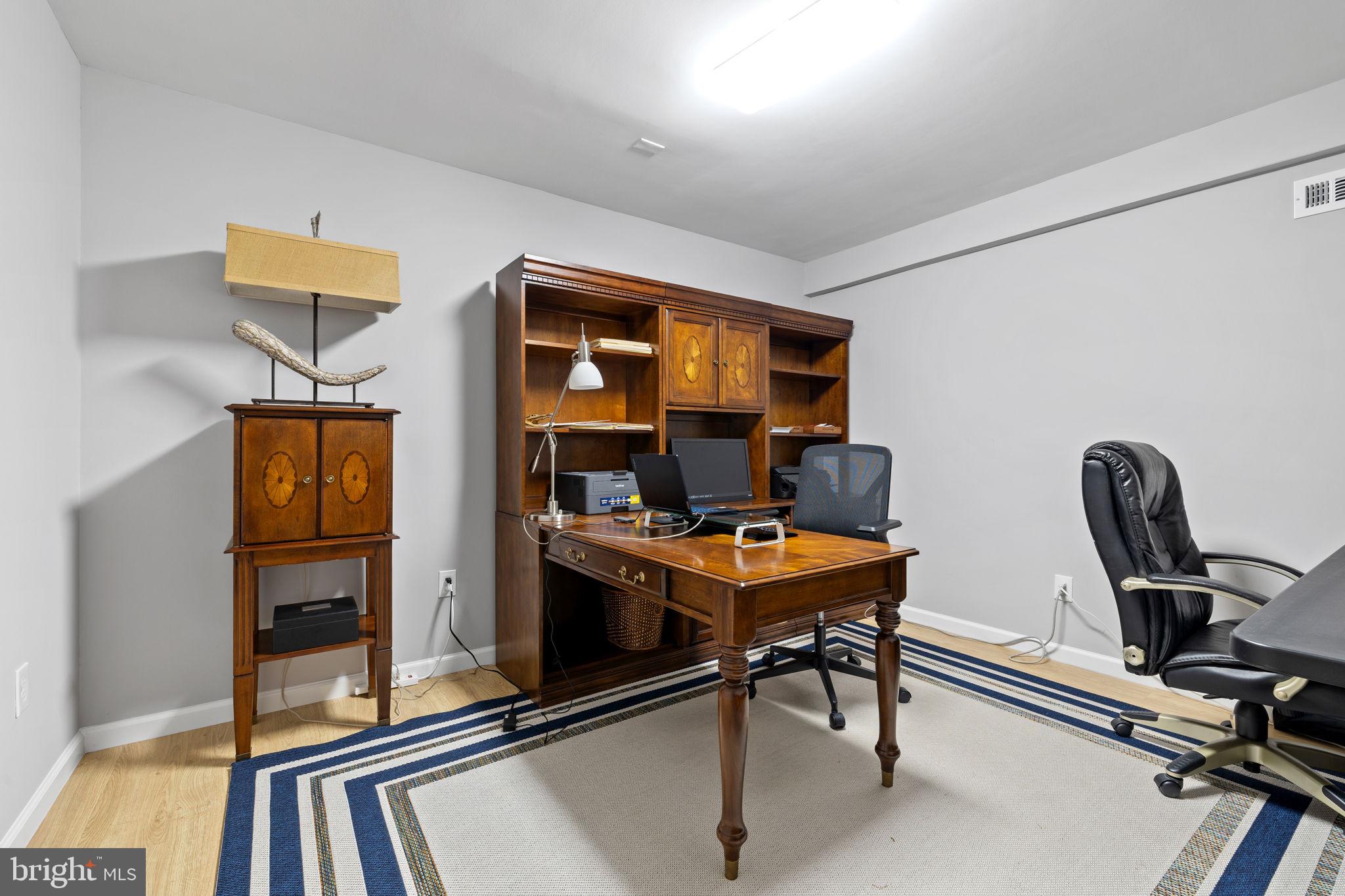 LAKE MONTCLAIR - Residential